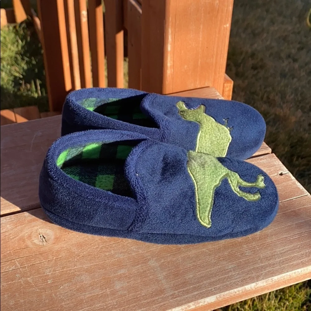 Wonder Nation Boys Slippers